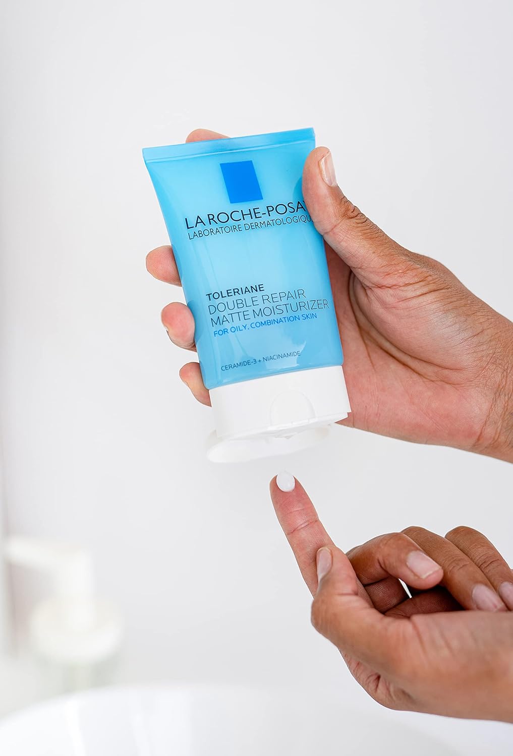 La Roche-Posay Toleriane Double Repair Matte Moisturizer for Oily Skin - Oil-Free Niacinamide & Ceramide Formula